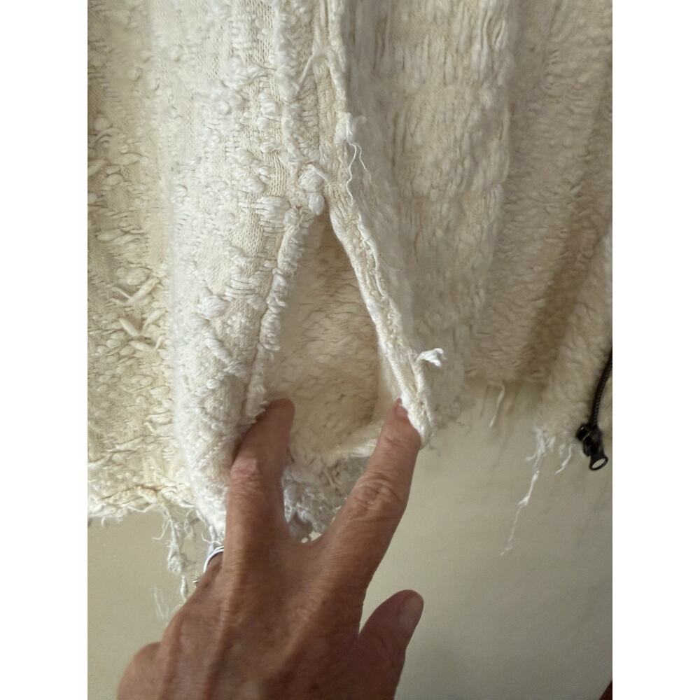 Free People Womens Sz Small Cozy Cream Textured Fringe Zip Up Sweater Jacket EUC - Picture 6 of 10
